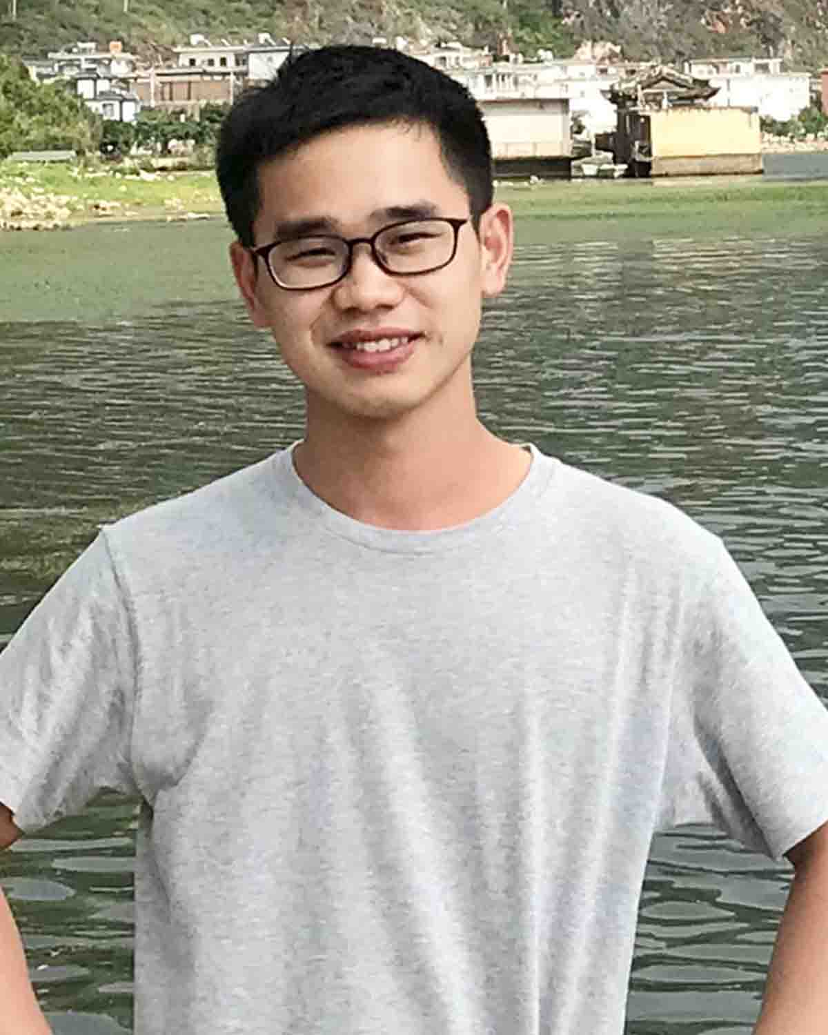 谢雄